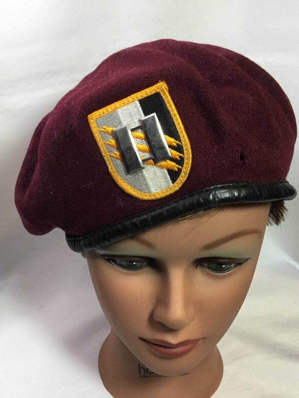 Vintage US Army CAPTAIN MAROON Beret HAT SIZE Medium